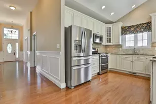 9 Black Forest Cir, Londonderry, NH 03053 - Photo 8
