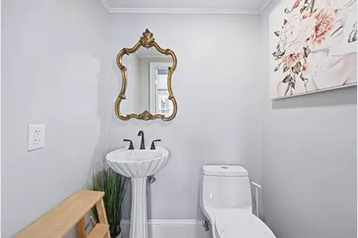 285 Thornton Street, Manchester, NH 03102 - Photo 12