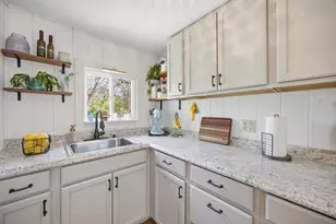 20 Prospect St, Hillsboro, NH 03244 - Photo 22