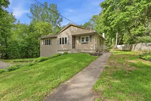 85 Whitney Ave, Manchester, NH 03104 - Photo 2
