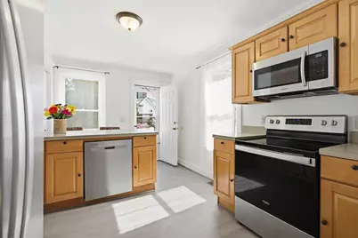 30 South Pine Street, Dover, NH 03820 - Photo 6