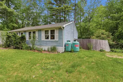 63 Trestle Brook Drive, Nashua, NH 03062 - Photo 4