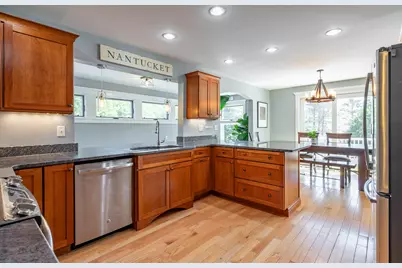 105 Chestnut Hill Road, Amherst, NH 03031 - Photo 12