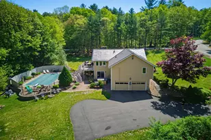 54 Schaefer Cir, Hudson, NH 03051 - Photo 6