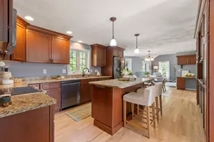 6 Bancroft St, Windham, NH 03087 - Photo 4