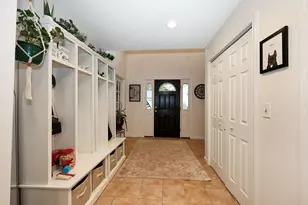 237 Stanton St, Manchester, NH 03103 - Photo 8