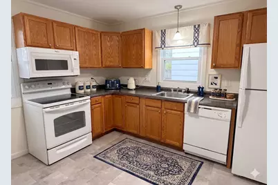 15 Woodbury Lane, Bedford, NH 03110 - Photo 2