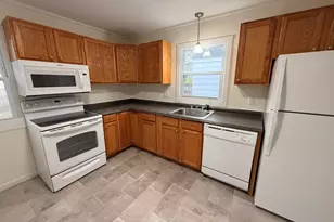 15 Woodbury Ln, Bedford, NH 03110 - Photo 8