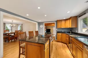 276 S Rd, Brentwood, NH 03833 - Photo 4