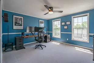 335 Wellington Hill Rd, Manchester, NH 03104 - Photo 24