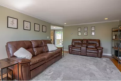 335 Wellington Hill Road, Manchester, NH 03104 - Photo 4