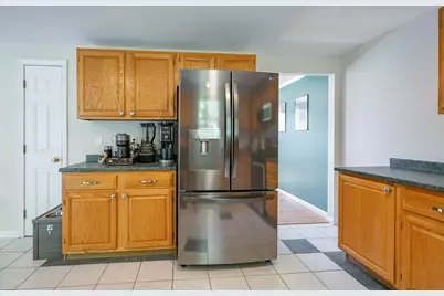 335 Wellington Hill Road, Manchester, NH 03104 - Photo 12