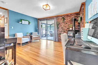 47 Holt Avenue, Manchester, NH 03109 - Photo 8