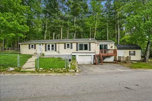 15 Hilda Ave, Derry, NH 03038 - Photo 2