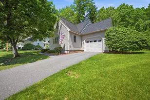 39 Norma Dr, Nashua, NH 03062 - Photo 4