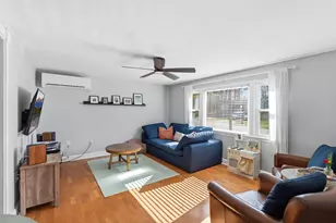 22 Derryfield Rd, Derry, NH 03038 - Photo 8