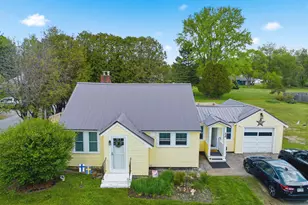 12 Kilkenny St, Lancaster, NH 03584 - Photo 2