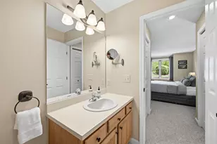 11 Woodsview Ln, Lincoln, NH 03251 - Photo 16