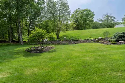 47 Hawk Drive, Bedford, NH 03104 - Photo 4