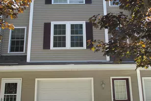 19 Split Rock Dr, Rochester, NH 03839 - Photo 2