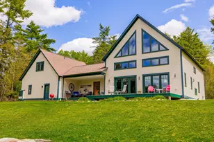 11 Dunsinane Dr, Lebanon, NH 03766 - Photo 2