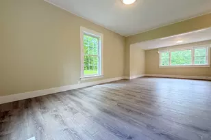 19 Depot Rd, Kingston, NH 03848 - Photo 8
