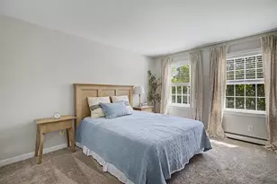 1029 S Mammoth Rd, Manchester, NH 03109 - Photo 14