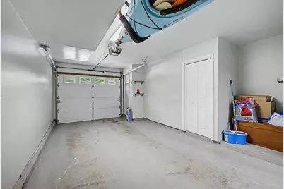 1029 S Mammoth Road #15, Manchester, NH 03109 - Photo 24