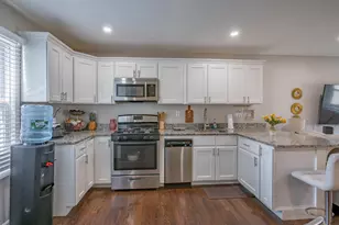 52 Watson St, Nashua, NH 03064 - Photo 4