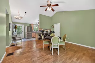 14 Stevens Dr, Newmarket, NH 03857 - Photo 10
