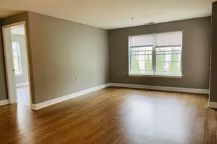 40 Eastern Ave, Manchester, NH 03104 - Photo 4