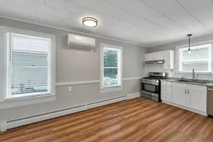 11 Grove St, Derry, NH 03038 - Photo 32