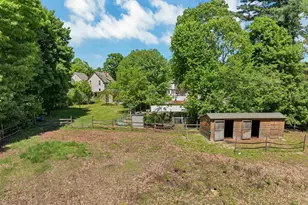 11 Grove St, Derry, NH 03038 - Photo 14