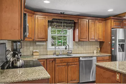 50 Webster Avenue, Pelham, NH 03076 - Photo 10