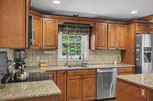 50 Webster Ave, Pelham, NH 03076 - Photo 10