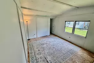215 Riverside Dr, Campton, NH 03223 - Photo 4