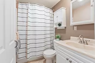 3 Richardson Dr, Derry, NH 03038 - Photo 32