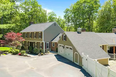 37 Birchwood Circle, Bedford, NH 03110 - Photo 2