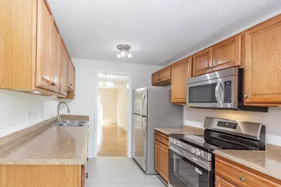 264 Bartemus Trail, Nashua, NH 03063 - Photo 10