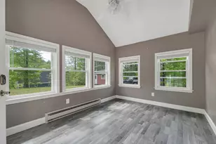 357 Robinhood Dr, Wakefield, NH 03872 - Photo 14