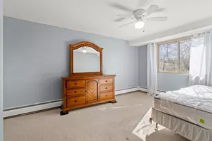 132 English Village Rd, Manchester, NH 03102 - Photo 22