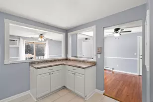 132 English Village Rd, Manchester, NH 03102 - Photo 18