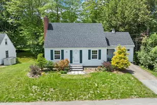 60 Holman St, Laconia, NH 03246 - Photo 2
