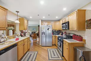 33 Centerview Rd, Atkinson, NH 03811 - Photo 12