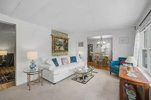 143 Robinhood Dr, Exeter, NH 03833 - Photo 4