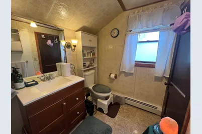 258 Grafton Street, Berlin, NH 03570 - Photo 22