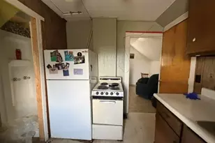 424 Forbush Ave, Berlin, NH 03570 - Photo 16