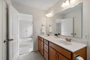4 Guernsey Dr, Atkinson, NH 03811 - Photo 18