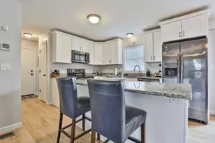 413 Reed St, Manchester, NH 03102 - Photo 14