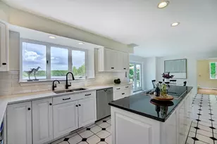 4 Cullen Bay Rd, Dover, NH 03820 - Photo 12